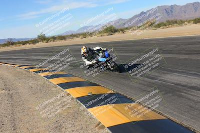 media/Feb-03-2024-SoCal Trackdays (Sat) [[767c60a41c]]/12-Turn 3 Inside (220pm)/